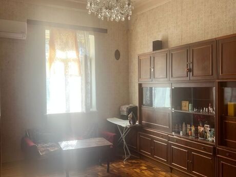 2 otaqlı köhnə tikili - 28 May m. - 55 m²