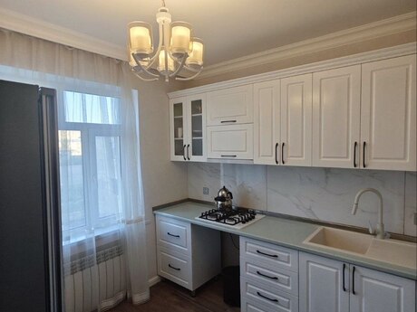 2 otaqlı köhnə tikili - Biləcəri q. - 65 m²