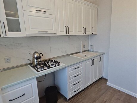 2 otaqlı köhnə tikili - Biləcəri q. - 65 m²