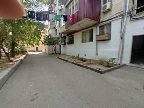 2 otaqlı köhnə tikili - Memar Əcəmi m. - 65 m²