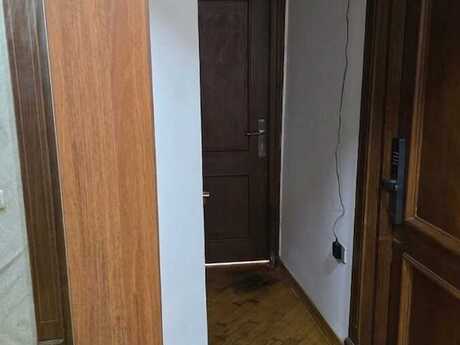 4 otaqlı köhnə tikili - Azadlıq Prospekti m. - 90 m²