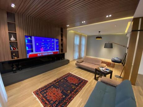 8 otaqlı həyət evi/bağ evi - Nardaran q. - 700 m²