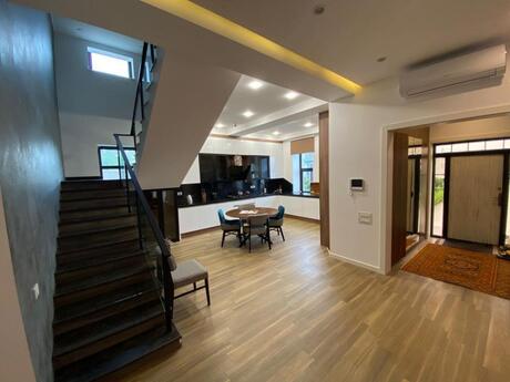 8 otaqlı həyət evi/bağ evi - Nardaran q. - 700 m²