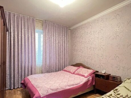 2 otaqlı köhnə tikili - Yeni Günəşli q. - 65 m²