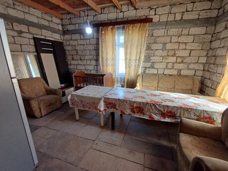 4 otaqlı həyət evi/bağ evi - Hövsan q. - 100 m²