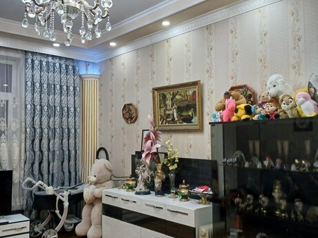4 otaqlı köhnə tikili - Əhmədli q. - 86 m²