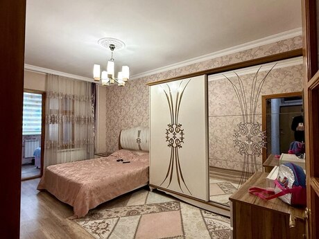 3 otaqlı köhnə tikili - İnşaatçılar m. - 90 m²
