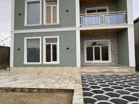 5 otaqlı həyət evi/bağ evi - Hövsan q. - 200 m²