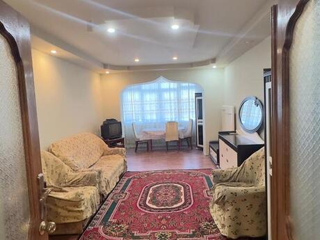 Elan №6090088 - Bakı, 8-ci kilometr q., 3 otaqlı, 100 m², 4/5 mərtəbə