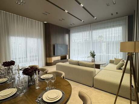 5 otaqlı həyət evi/bağ evi - Mərdəkan q. - 300 m²