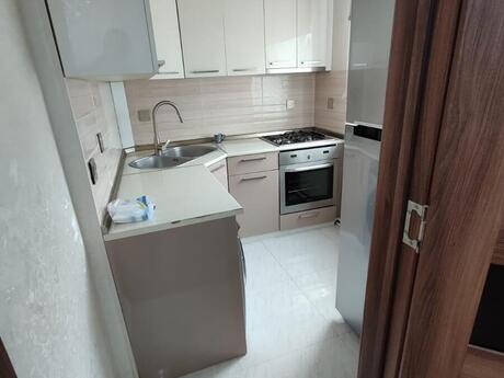 2 otaqlı köhnə tikili - Memar Əcəmi m. - 46 m²