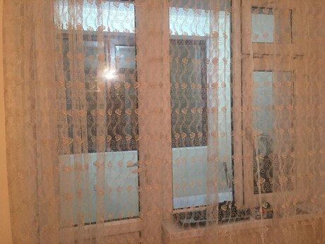 3 otaqlı köhnə tikili - 8-ci mikrorayon q. - 80 m²
