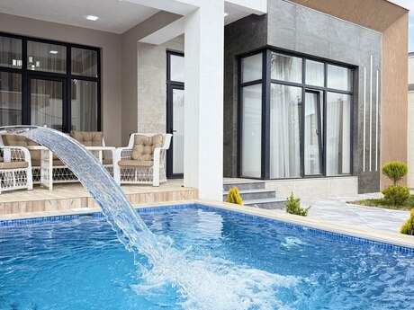 4 otaqlı həyət evi/bağ evi - Mərdəkan q. - 160 m²