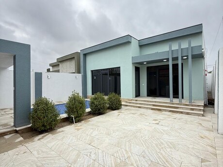 4 otaqlı həyət evi/bağ evi - Mərdəkan q. - 140 m²