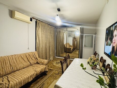 1 otaqlı köhnə tikili - Bakıxanov q. - 40 m²