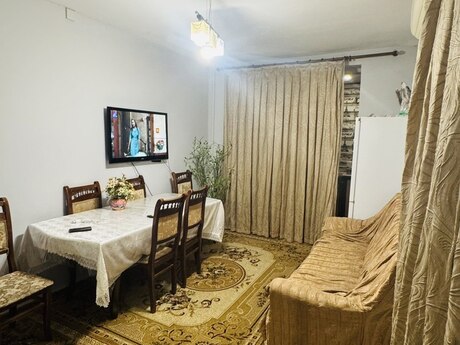 1 otaqlı köhnə tikili - Bakıxanov q. - 40 m²
