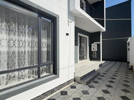 4 otaqlı həyət evi/bağ evi - Binə q. - 165 m²