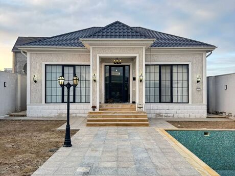 4 otaqlı həyət evi/bağ evi - Şüvəlan q. - 140 m²