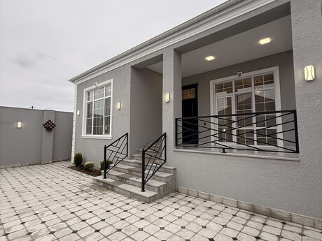 4 otaqlı həyət evi/bağ evi - Binə q. - 140 m²