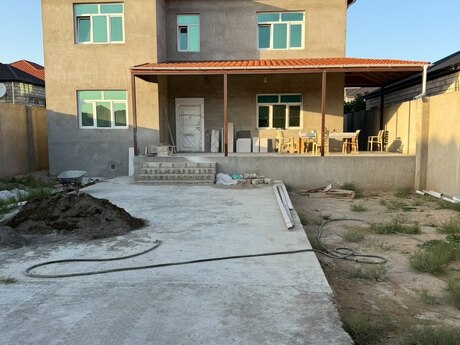 6 otaqlı həyət evi/bağ evi - Maştağa q. - 265 m²