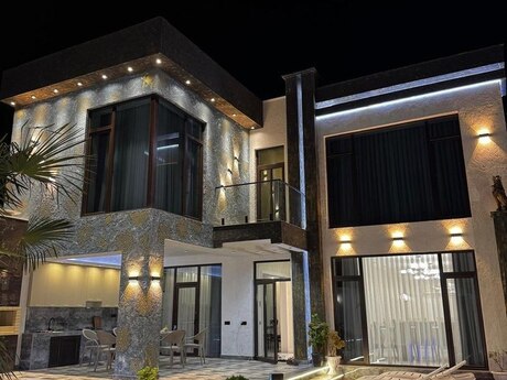 5 otaqlı həyət evi/bağ evi - Şüvəlan q. - 300 m²