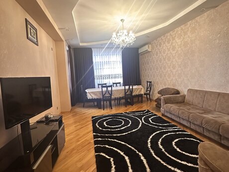 2 otaqlı yeni tikili - 8-ci mikrorayon q. - 107 m²