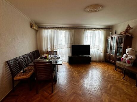 3 otaqlı köhnə tikili - Nəriman Nərimanov m. - 70 m²