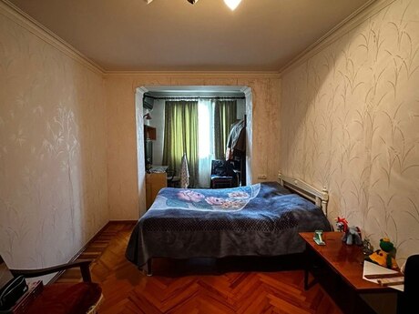 3 otaqlı köhnə tikili - Nəriman Nərimanov m. - 70 m²