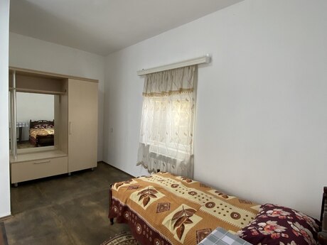 1 otaqlı köhnə tikili - Zabrat q. - 41 m²