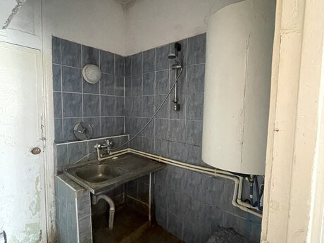 2 otaqlı köhnə tikili - Memar Əcəmi m. - 55 m²