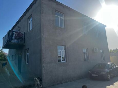 6 otaqlı həyət evi/bağ evi - Fatmayı q. - 200 m²