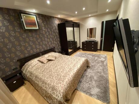 3 otaqlı köhnə tikili - Nəsimi m. - 94 m²