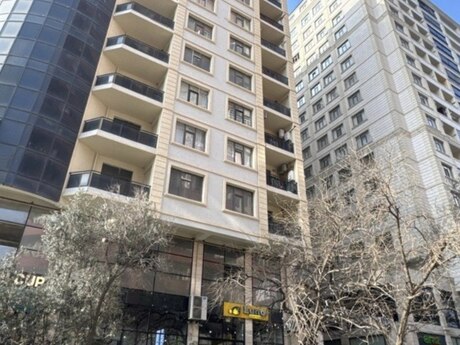 2 otaqlı yeni tikili - Gənclik m. - 133.1 m²