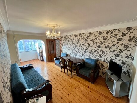 3 otaqlı köhnə tikili - Neftçilər m. - 66 m²