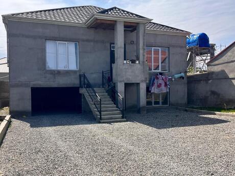 4 otaqlı həyət evi/bağ evi - Buzovna q. - 156 m²