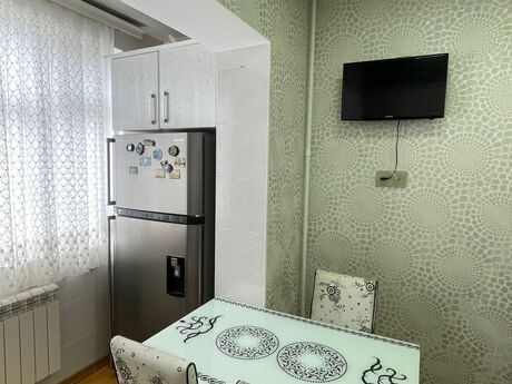 3-комн. вторичка - м. Азадлыг проспекти - 80 м²