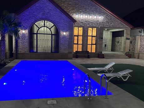 3 otaqlı həyət evi/bağ evi - Mərdəkan q. - 220 m²