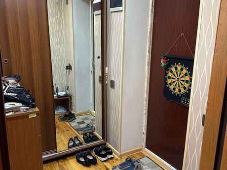 3 otaqlı köhnə tikili - Elmlər Akademiyası m. - 57 m²