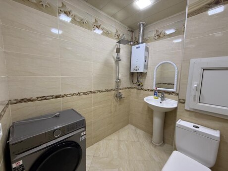 2 otaqlı köhnə tikili - Azadlıq Prospekti m. - 40 m²