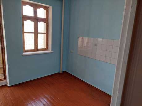 4 otaqlı köhnə tikili - Xalqlar Dostluğu m. - 100 m²