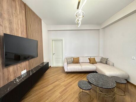 3 otaqlı mənzil, 90 m², 28 May: 420 000 ₼ 2