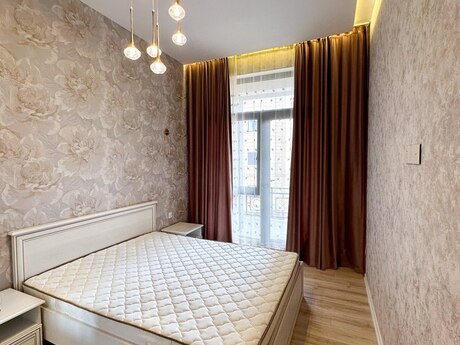 2-комн. новостройка - м. 8 ноября - 55 м²