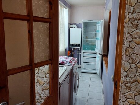 2 otaqlı köhnə tikili - Lökbatan q. - 57 m²