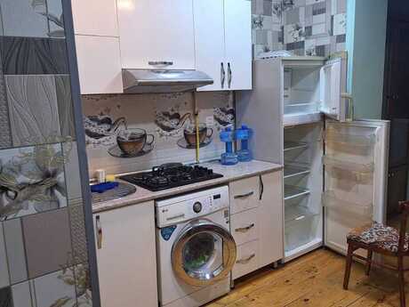 3 otaqlı köhnə tikili - Həzi Aslanov m. - 75 m²