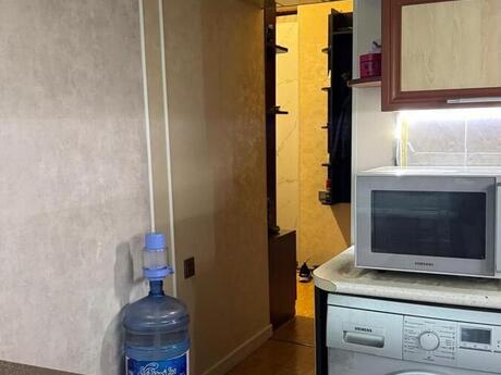 2 otaqlı köhnə tikili - Neftçilər m. - 50 m²