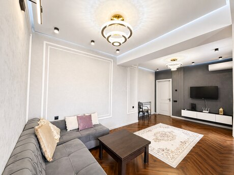 2 otaqlı yeni tikili - 28 May m. - 80 m²