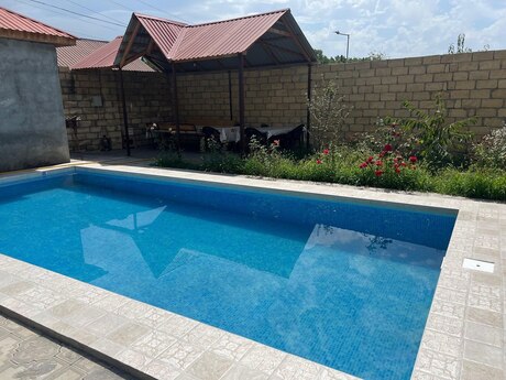 6 otaqlı həyət evi/bağ evi - Qəbələ - 180 m²