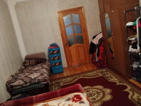 2 otaqlı köhnə tikili - Memar Əcəmi m. - 80 m²