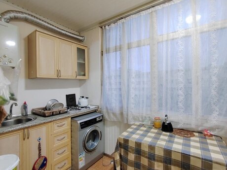 1 otaqlı köhnə tikili - Xalqlar Dostluğu m. - 40 m²