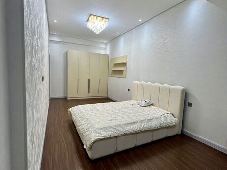 3-room apartment for rent, 98 m², 28 May: 1 400 ₼/mo 4